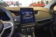 Det er ikke lenger R-Link, men EasyLink med Navigasjon og en 9,3" touchskjerm nå