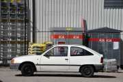 Det er en Opel Kadett 1.35 GL fra 1984