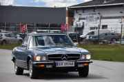 Jo da, her kommer neste bil med 17 mai flagg. Jeg sier det bare en gang, Mercedes-Benz 450 SL 4,5 fra 1972
