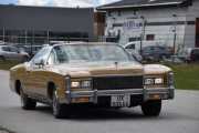 Liten eller stor, bare de er gamle. Hva skal jeg skrive her, den er stor og det er en Cadillac Eldorado fra 1976