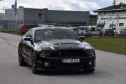 Disse gutta kom fort, men jeg fikk med meg denne også. En Ford Mustang Shelby Gt500 fra 2011. Tror faktisk jeg har kjørt noe lignende i USA - Jeg sier bare broom :-)