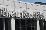 Er du interessert i Cadillac-en, så er det bare å kontakte Elverum Sport Bilsalg. Men nå må jeg tilbake til Motor Forum og høre hvordan det går