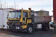 Jeg trodde ikke denne var veteran, men det var den jo, det er en Volvo FL616 Intercooler fra 1986, den må jeg si var pent holdt