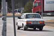 Der har vi Volvo-en igjen, da var jeg ikke så langt unna. Det er en Volvo 240 GL fra 1988, så da fant vi en veteran