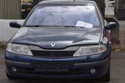 Men her har vi en Renault som er reservert, kan det være en Renault Laguna V6 fra 2001?