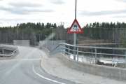 Her har vi Fossenvegen som går over Glomma og Skjefstadfossen kraftverk ligger her