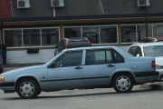 Dette er vel en Volvo 760, hvis jeg har rett så ble den serien produsert fra 1982 til 1992, og er da en veteran