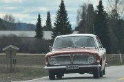 Så møter vi kjentfolk, det vil si at jeg har tatt bilde av bilen før. Det er en Ford Zephyr 6 fra 1962 og den skal jeg ha et bilde av sammen med bilen min - en gang
