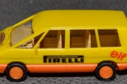 Renault Espace med merke Pirelli