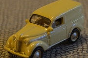 RENAULT JUVAQUATRE