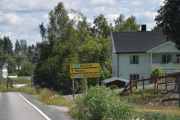 Aha, vi må ta mot Austmarka, da er vi på riktig vei igjen. Jeg er glad vi ikke er turister i Norge