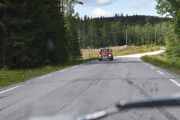 Men på denne øde landevei møter vi på en veteran, det er en norsk Volvo PV 544 fra 1962