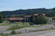 Vi tar et oversiktsbilde av Romme Alpin før vi runder inn
