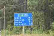 383 km til Oslo, aldri i verden at vi kjører så langt på en dag, så har vi også ringt til Nya Skogsgården og ordnet overnatting på turen tilbake