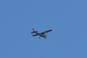 Morten 20 april 2019 - LN-NRO over Høyenhall, det er en Cessna 172S Skyhawk SP fra 2009 som Nedre Romerike flyklubb eier