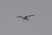 Morten 7 mai 2018 - LN-AGW over Høyenhall, jeg tror det er  en Cessna 172S Skyhawk SP fra 2005 som Gardermoen Flyklubb eier