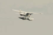 Knut onsdag 11 juli 2018 - Småfly i Sandefjord, vi tror det er LN-FOO som er en Cessna T206H Stationair TC fra 2004