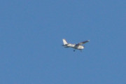 Morten 1 juli 2018 - Kl. 15.32  Lite fly over Høyenhall, det er nok Nedre Romerike flyklubb som er ute med sin Cessna 172 Skyhawk