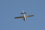 Morten 26 juni 2018 - LN-NRF i lufta, det er en Cessna 172S Skyhawk SP fra 2006 som Nedre Romerike Flyklubb eier