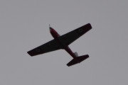Morten 6 oktober 2018 - LN-DHC over Østensjøvannet, det er en DHC-1 Chipmunk 22 fra 1950