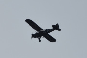 Morten 26 april 2019 - LN-RAP over Høyenhall. I ettertid så kan jeg si at dette er en Piper L-4J Grasshopper fra 1944 som Dag eier