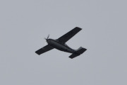 Morten 6 april 2019 - LN-ACP over Høyenhall, nå begynner det å bli gøy igjen. Det er en Cessna P210N Pressurized Centurion II fra 1979