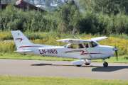 Morten 24 august 2019 - LN-NRO på Kjeller flyplass, det er like før Nedre Romerike Flyklubb tar av med sin Cessna 172S Skyhawk SP fra 2009, som dem fikk i 2010