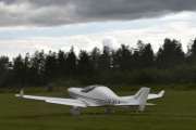 Morten 6 juli 2019 - LN-YLA som letter på Starmoen flyplass, har du kjent lufttrykket fra et fly som kjører forbi deg?
