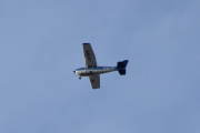 Morten 2 mars 2019 - LN-NPK over Høyenhall. Det er Anne og Lars som er ute med sin Cessna 172B Skyhawk fra 1961