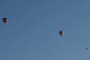 Morten 30 november 2019 - LN-WNB og to luftballonger møtes over Høyenhall