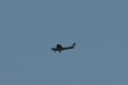 Morten 27 oktober 2019 - Siste småfly over Høyenhall i kveld og den er for langt unna. I ettertid så tror jeg dette også er en Piper PA-28-161 Warrior II fra 1978