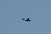 Morten 27 oktober 2019 - LN-EDB alt for langt unna, men i ettertid så tror jeg dette er Sameiet LN-EDB som er ute med sin Cessna 182S Skylane fra 1999