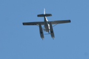 Morten 14 august 2020 - LN-LMG over Høyenhall
