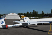 Morten 15 august 2020 - LN-GUD på Starmoen flyplass, han er en gud, det så jeg på resultatlisten. Det er en Allstar SZD-59-1 Acro fra 2014 som Vidar eier