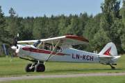 Morten 15 august 2020 - LN-KCH på Starmoen flyplass, dette slepeflyet er en god gammel veteran. Det er en Piper PA-18-150 Super Cub fra 1967
