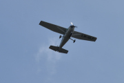 Morten 25 juli 2020 - LN-ULF over Porsgrunn, det er en Cessna 182P Skylane fra 1976