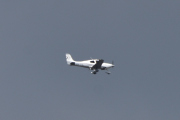 Morten 3 mai 2020 - LN-ITA over Høyenhall, men andre gangen den kom så rakk jeg det. Det er en Cirrus SR20 fra 2011 som Arild eier