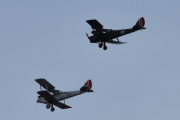 Morten 8 mai 2020 - Kjeller Flyhistoriske Forening over Høyenhall, men dem flyr jo så nærme hverandre så dem kan gi tegn også