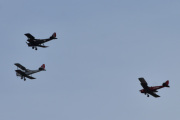 Morten 8 mai 2020 - LN-KFM og LN-ADC og LN-KFT over Høyenhall igjen, siste jeg ser av dem i dag så vi tar farvel