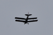 Morten 8 mai 2020 - LN-KFT over Høyenhall, og den til venstre er Kjeller Flyhistoriske Forening sin DeHavilland DH-82A Tiger Moth nr. 189 fra 1935