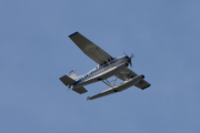 Morten 9 mai 2020 - LN-LMG over Høyenhall