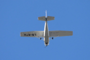 Morten 2 september 2020 - LN-MTH rett over Høyenhall, det er et Cessna 172N Skyhawk