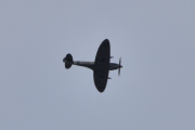 Morten 11 april 2021 - RW-386 over Høyenhall, selvfølgelig var du i riktig posisjon og er det LN-BSP jeg ser nå? Kanskje jeg møter han igjen, fortsettelsen kommer :-)