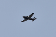 Morten 11 april 2021 - To fly møtes på Høyenhall, jeg følger LN-TFU som er en Piper Archer III og som kommer fra Innlandet Flyklubb og Flyskole