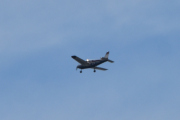 Morten 12 juni 2021 - LN-TFV over Høyenhall, jeg tror det er Rygge Flyklubb som er ute med sin Piper PA-28-181 Cherokee Archer III fra 1999