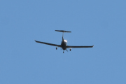 Morten 12 juni 2021 - Diamond DA-40 over Høyenhall,  jeg innrømmer det, jeg kom for sent ut på verandaen