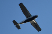 Morten 30 juni 2021 - LN-BDL besøker Høyenhall, det er Ringerikes Motorflyklubb som kommer med sin Cessna 172P Skyhawk II fra 1980