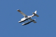 Morten 5 juni 2021 - LN-AAN over Høyenhall, jeg tenker meg at denne kommer fra både Kilen og Kjeller flyplass. Men denne gangen har den ikke noen hjul under flottørene som jeg kan se