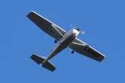 Morten 28 september 2021 - LN-NRF besøker Høyenhall, det er Nedre Romerike Flyklubb som kommer med sitt Cessna 172 Skyhawk