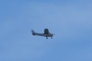 Morten 18 februar 2022 - LN-NRF over Høyenhall, det er Nedre Romerike Flyklubb som er ute og flyr med sitt Cessna 172 Skyhawk